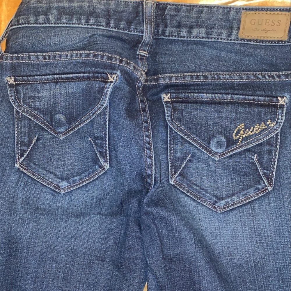 Guess boot leg jeans size 24